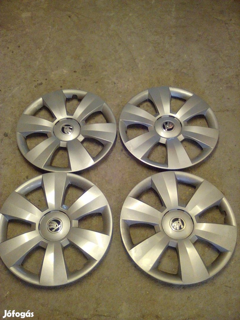 Skoda 15" dísztárcsa garnitúra 