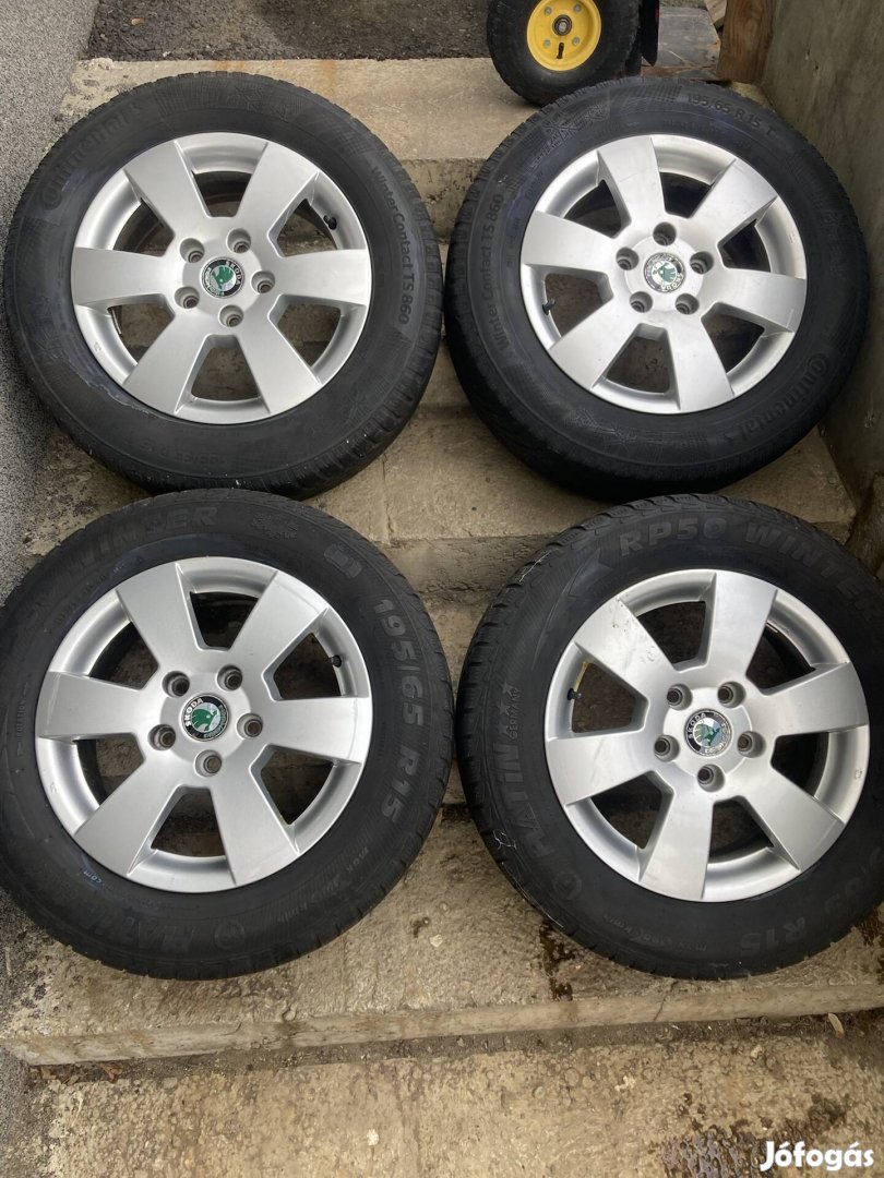 Skoda 15 col 5x112 gyári alufelni