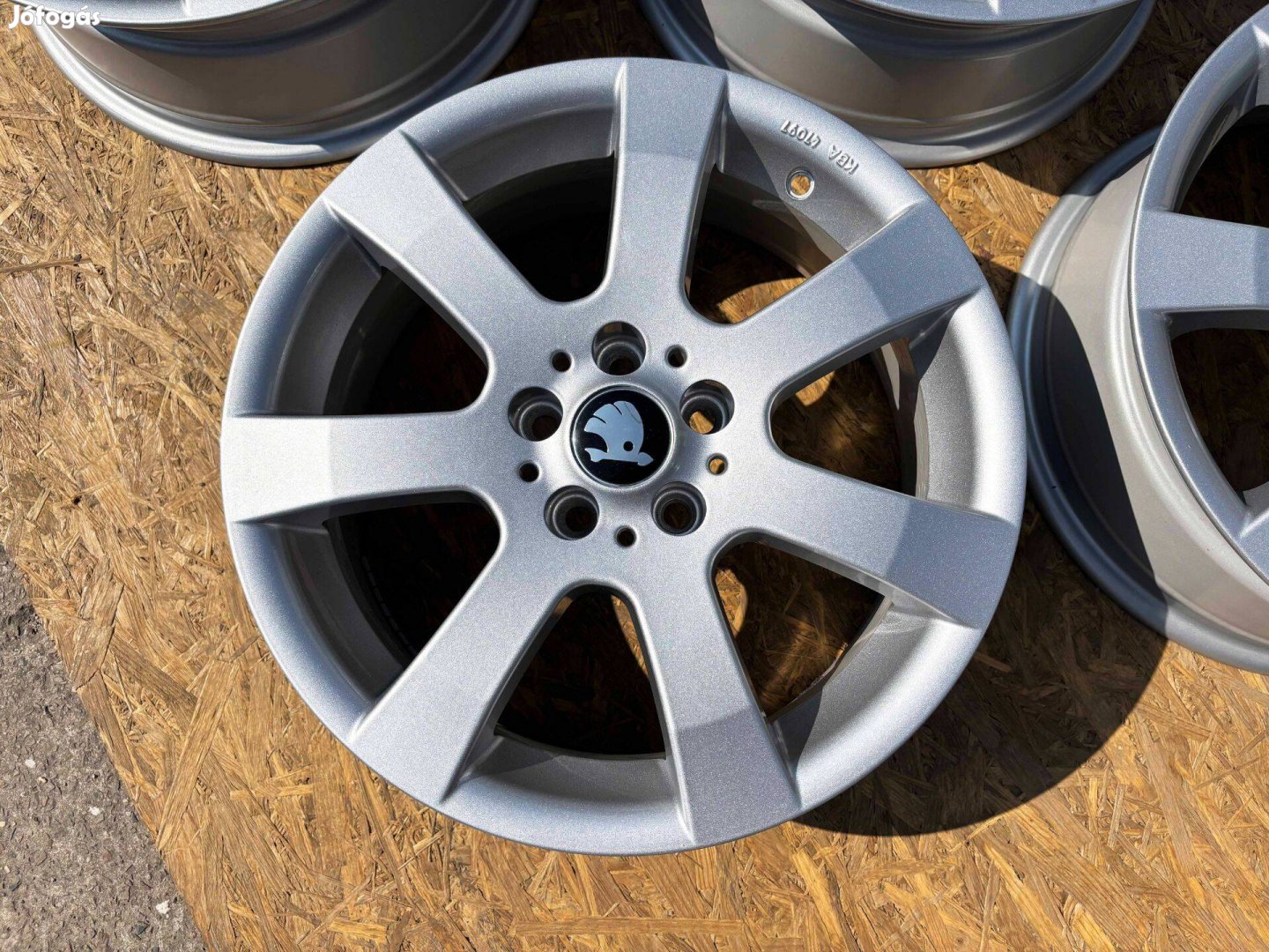 Skoda 16" 5x100 alufelni eladó 16 coll Fabia Rapid Kamiq