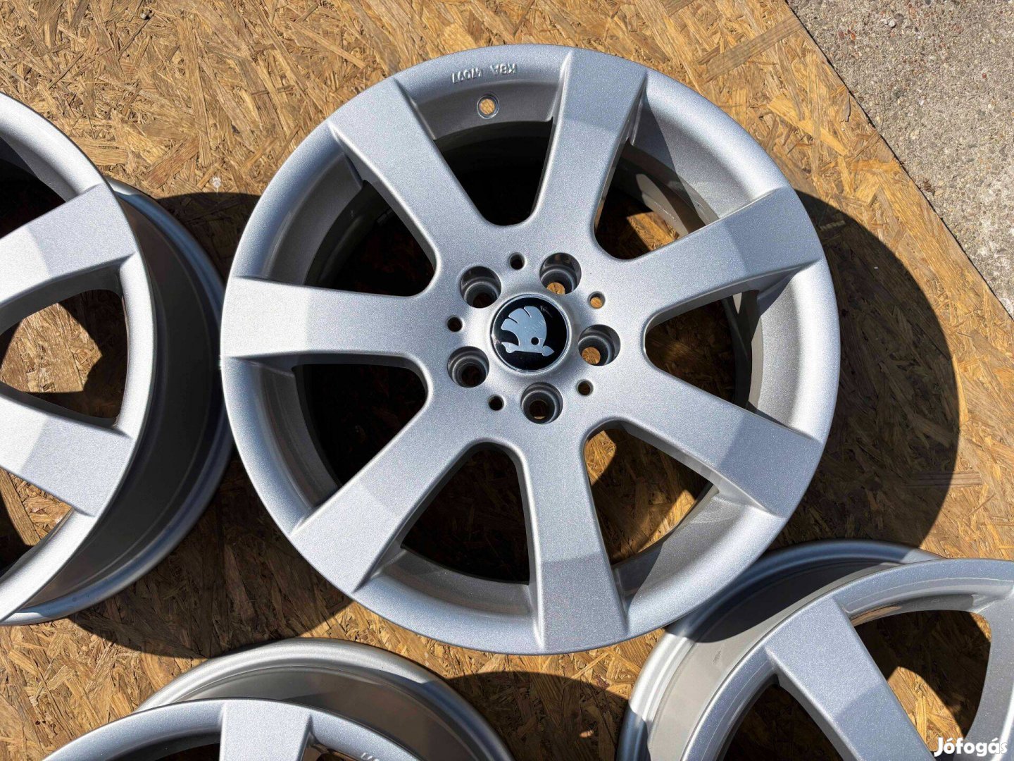 Skoda 16" 5x100 alufelni eladó 16 coll Fabia Rapid Kamiq