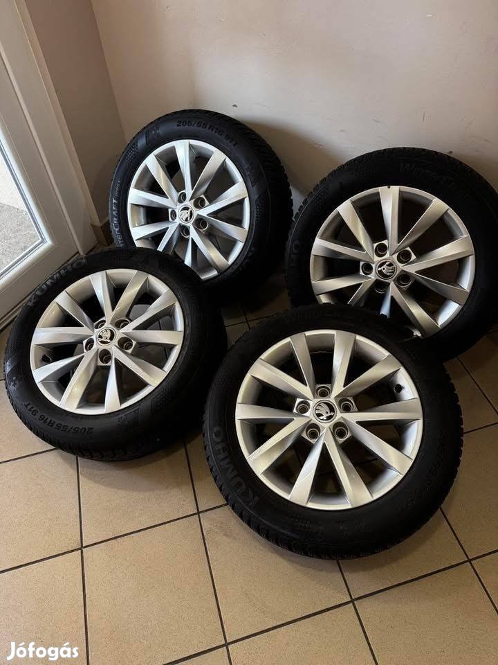 Skoda 16 gyári Alcatras alufelni felni Téli szett Octavia Superb vw 
