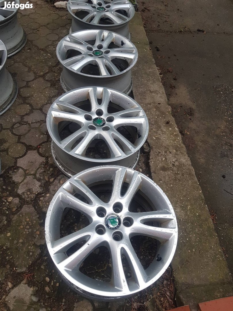 Skoda 16 os alufelni
