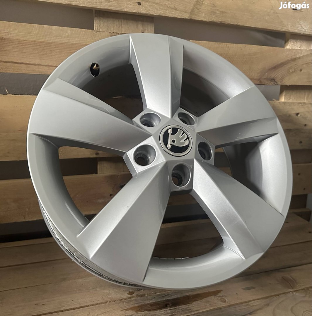 Skoda 16os gyári alufelni 5x112