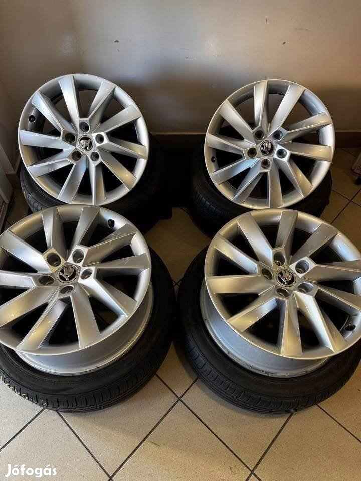 Skoda 17" Stratos alufelni felni Octavia Superb vw 