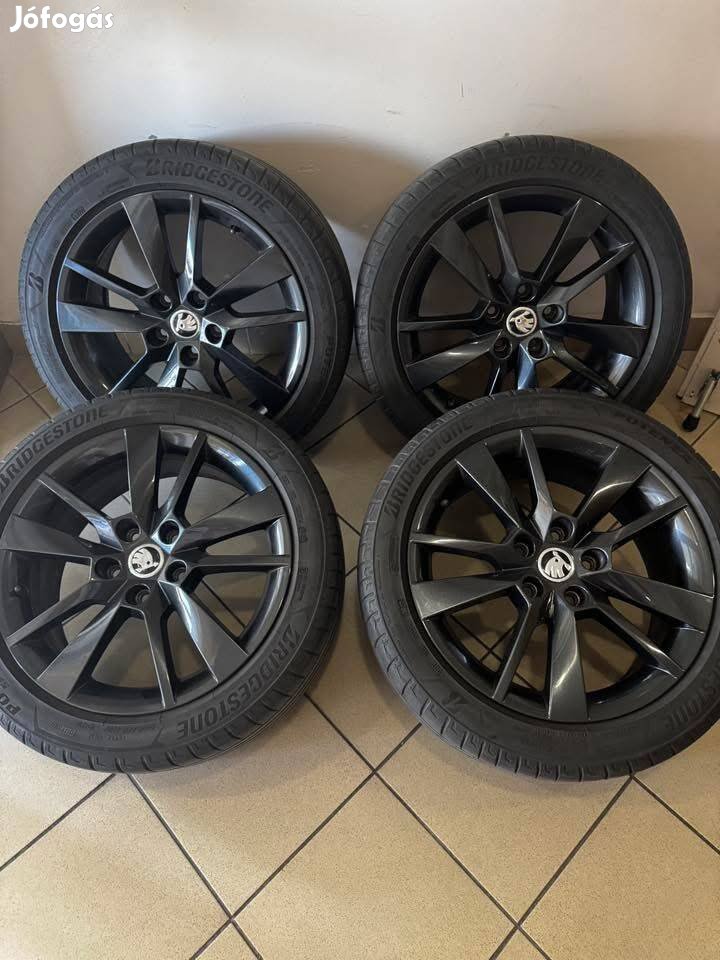 Skoda 17" Trius alufelni felni nyári szett Octavia Superb vw 
