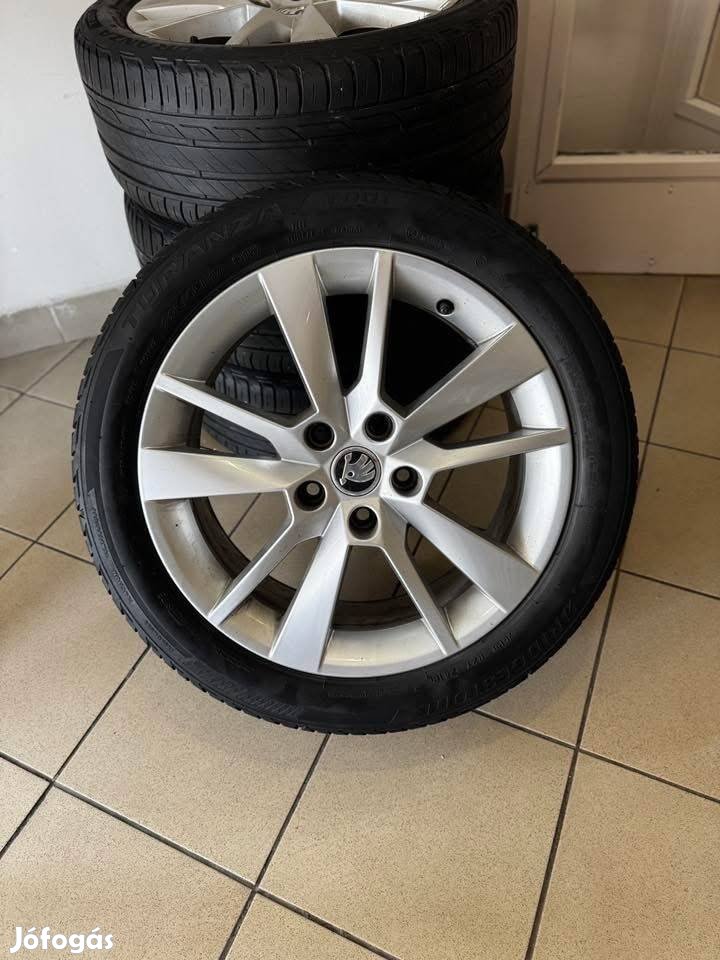 Skoda 17" silver Trius alufelni felni Octavia Superb vw 