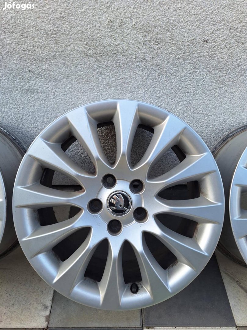 Skoda 17 colos gyári felni Superb Octavia Kodiaq VW Seat Audi