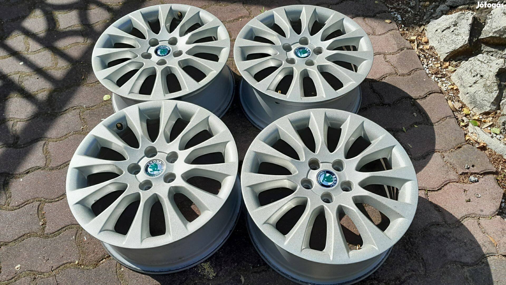Skoda 17-es gyári alufelni