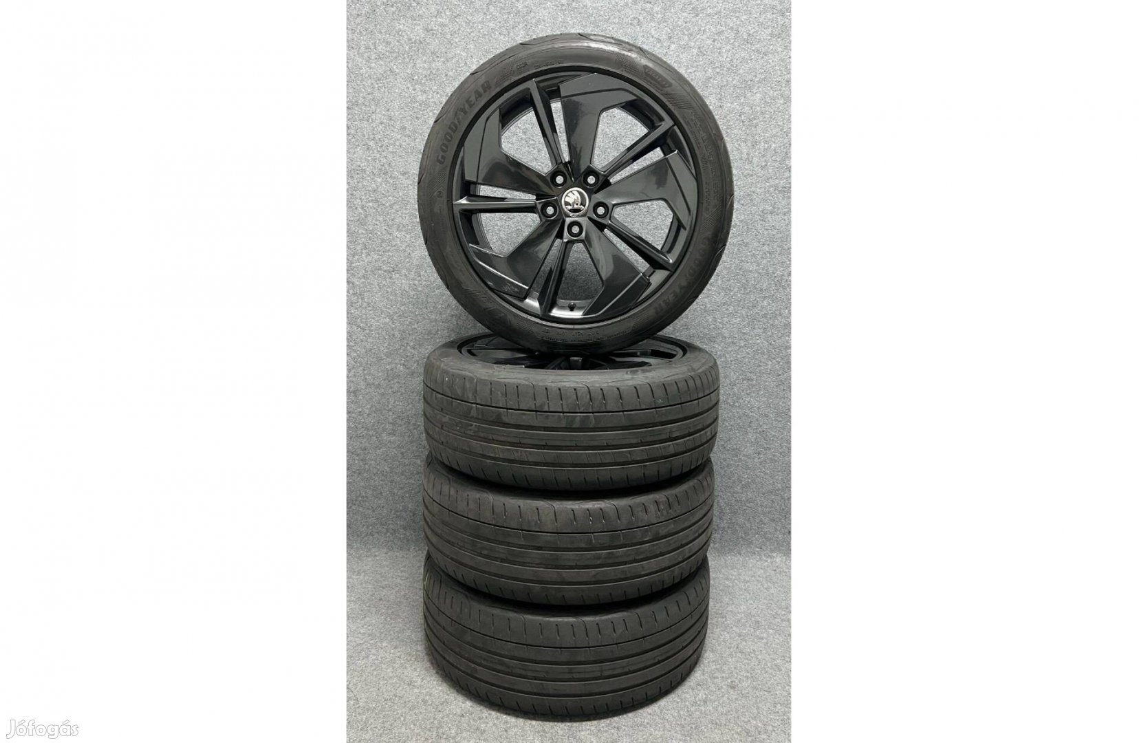 Skoda 18" 5x112 alufelni felni RS Comet 225/45r18 2021
