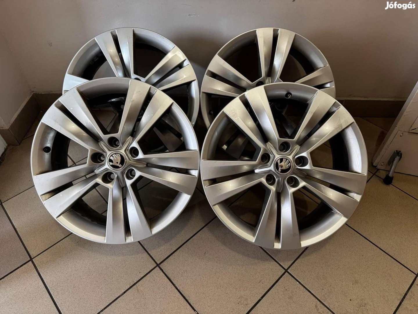 Skoda 18" Mytikas alufelni felni Superb Octavia Kodiaq Karoq vw 