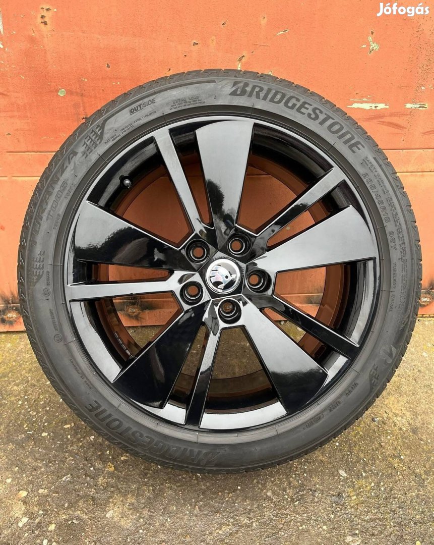 Skoda 18" Zenith alufelni felni nyári szett Superb Octavia vw 