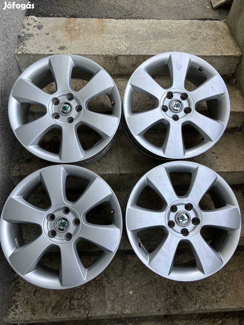 Skoda 18 col 5x112 gyári alufelni