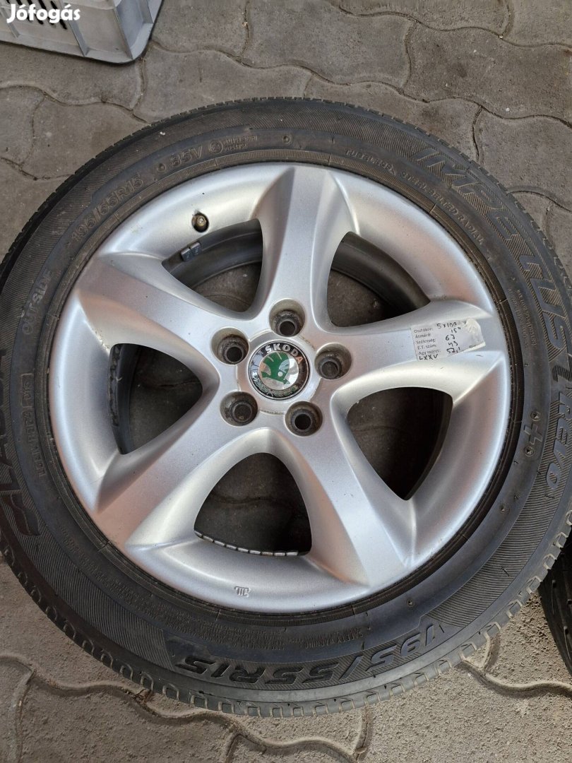 Skoda 5x100 15 gyári alufelni szép állapotban 