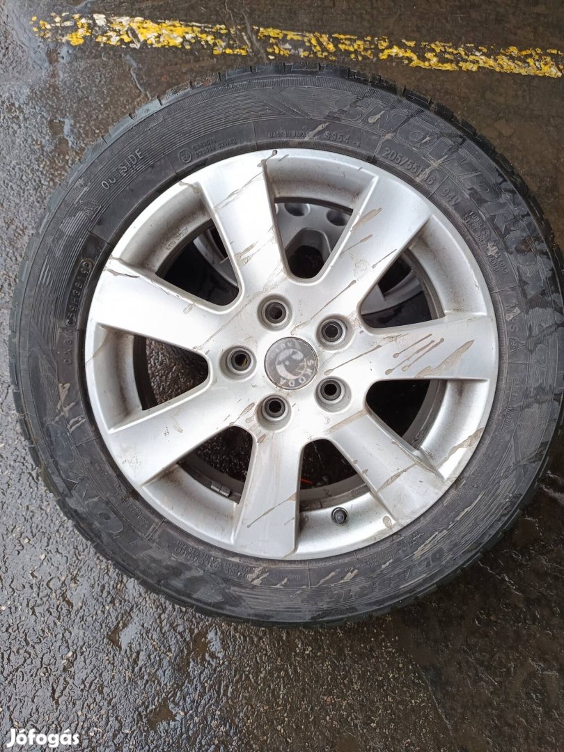Skoda 5x112 16 könnyűfém felni 2055516 -Os téligumi