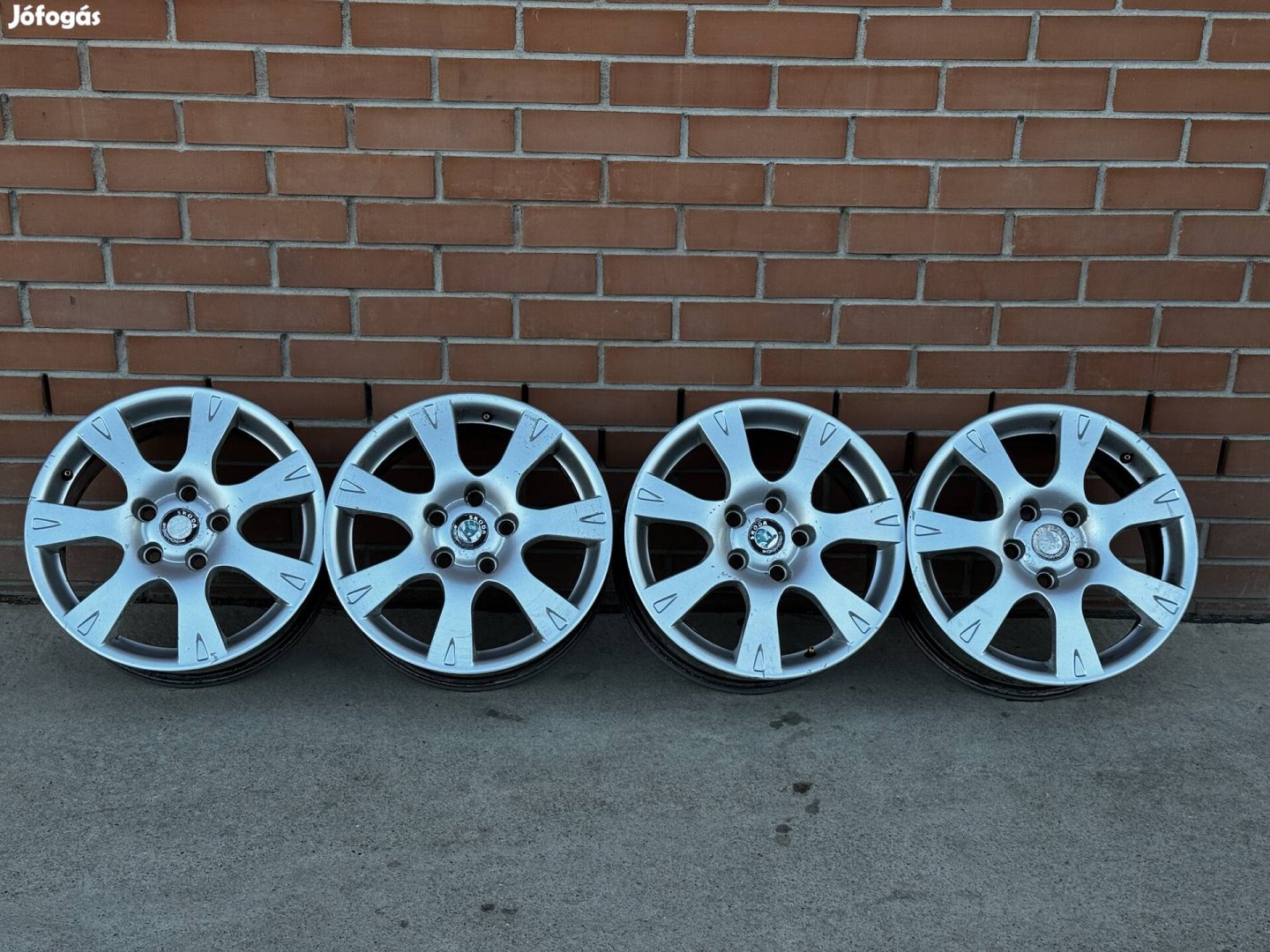 Skoda 5x112 R16 alufelni