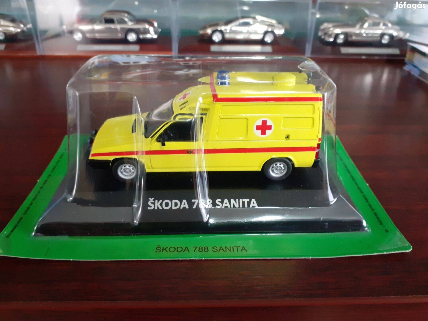 Skoda 788 sanita kisauto modell 1/43 Eladó