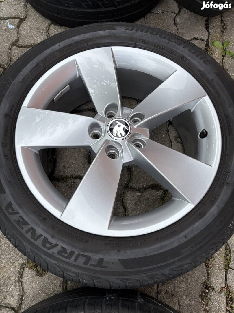 Skoda 7x17 et45 5x112 gyari alufelni
