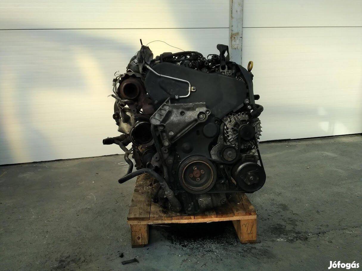 Skoda Clh bontott motor