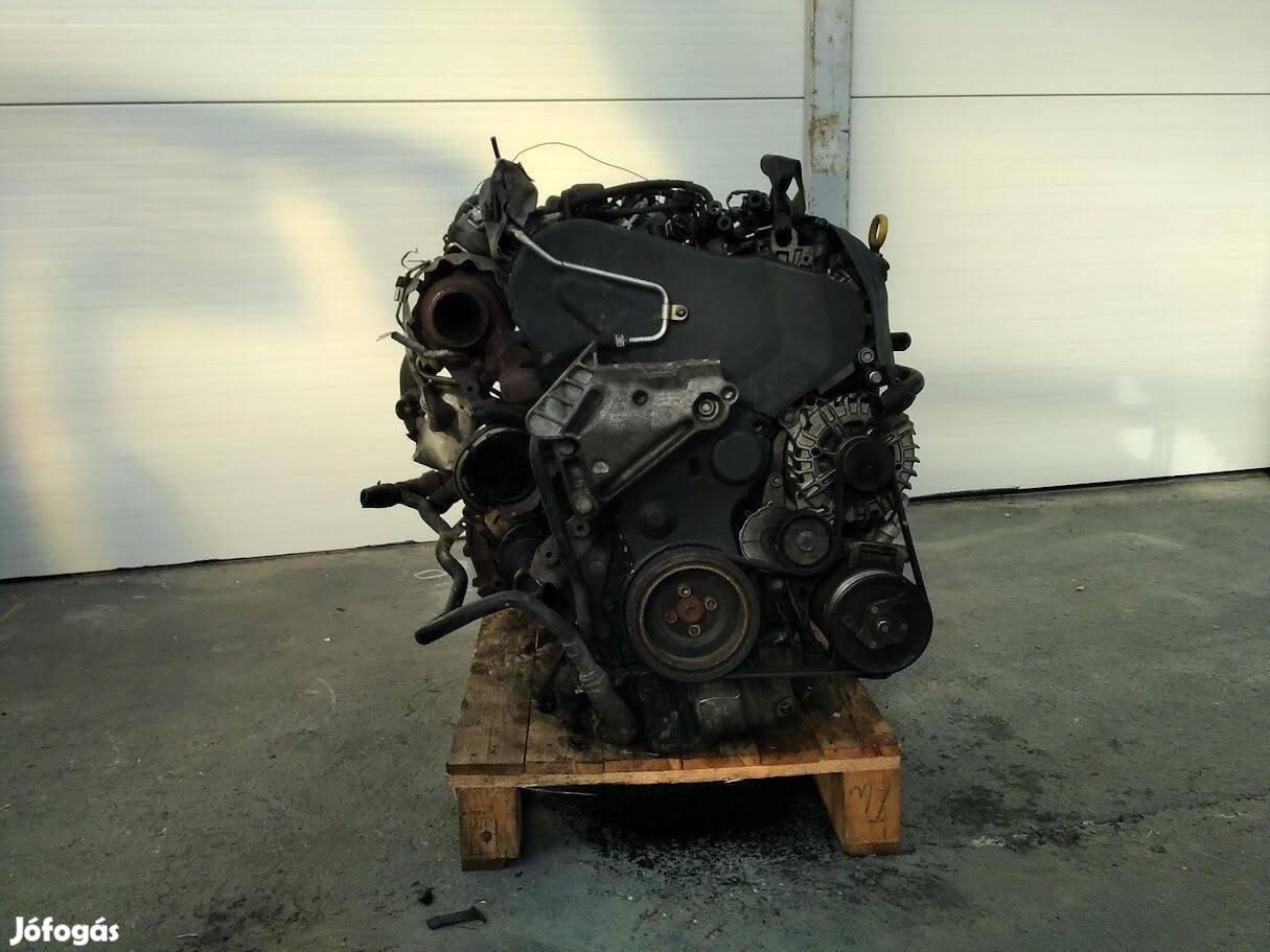 Skoda Clh bontott motor