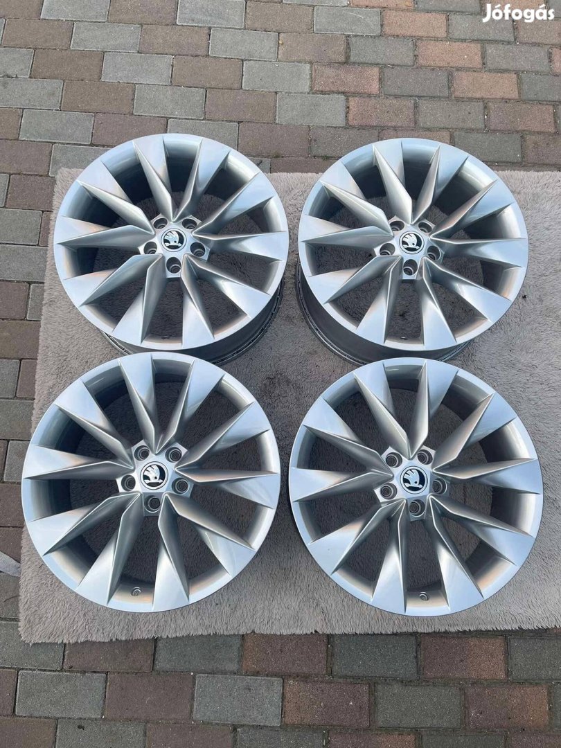Skoda Enyaq gyári alufelni szett
