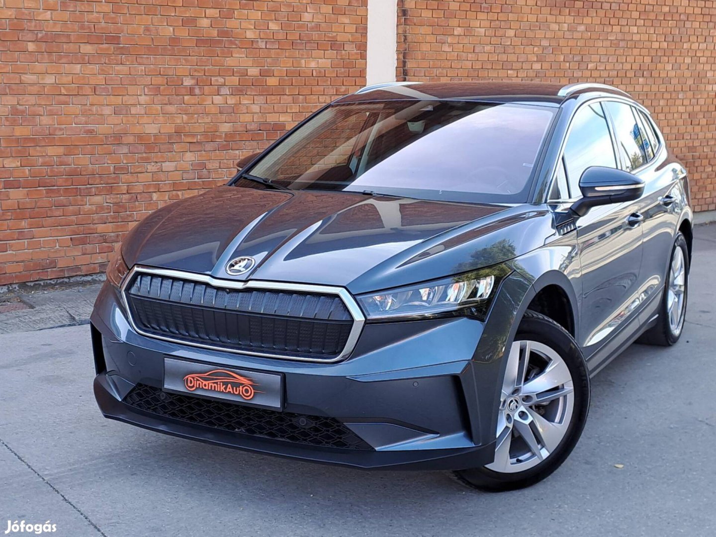 Skoda Enyaq iV 80 Távtartó-Ledlámpa-Sávtartó-KO...