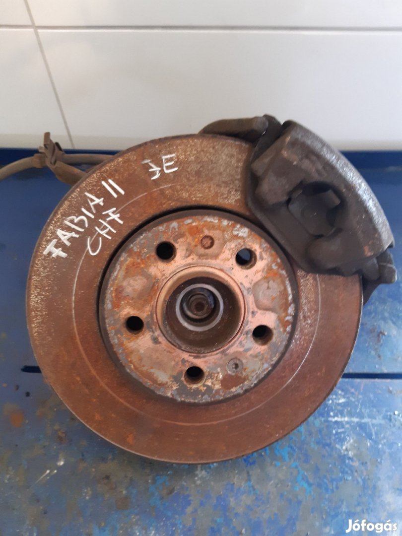Skoda Fabia 06- Jobb Első Csonkállvány Kerékaggyal Féknyereg