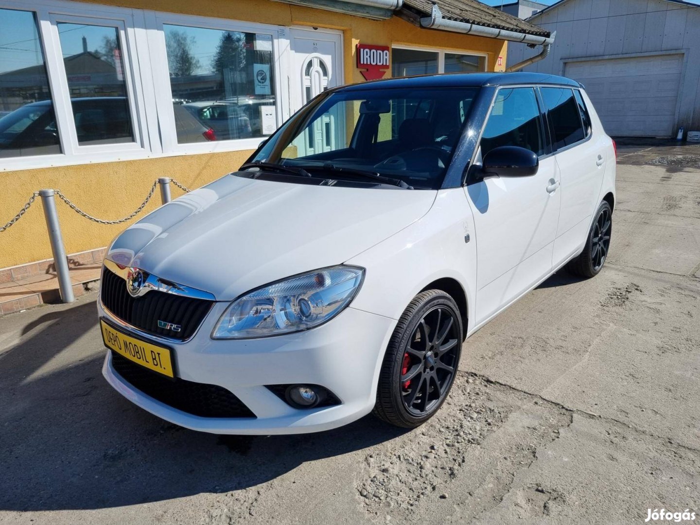 Skoda Fabia 1.4 TSI RS DSG Vezetett Szervízköny...