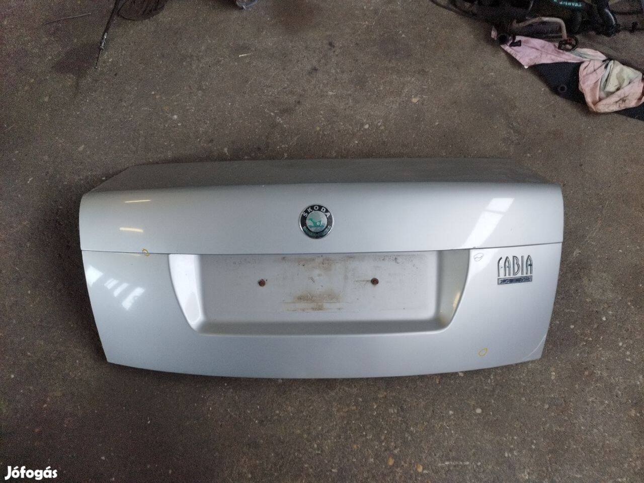 Skoda Fabia 1 sedan komplett csomagtérajtó