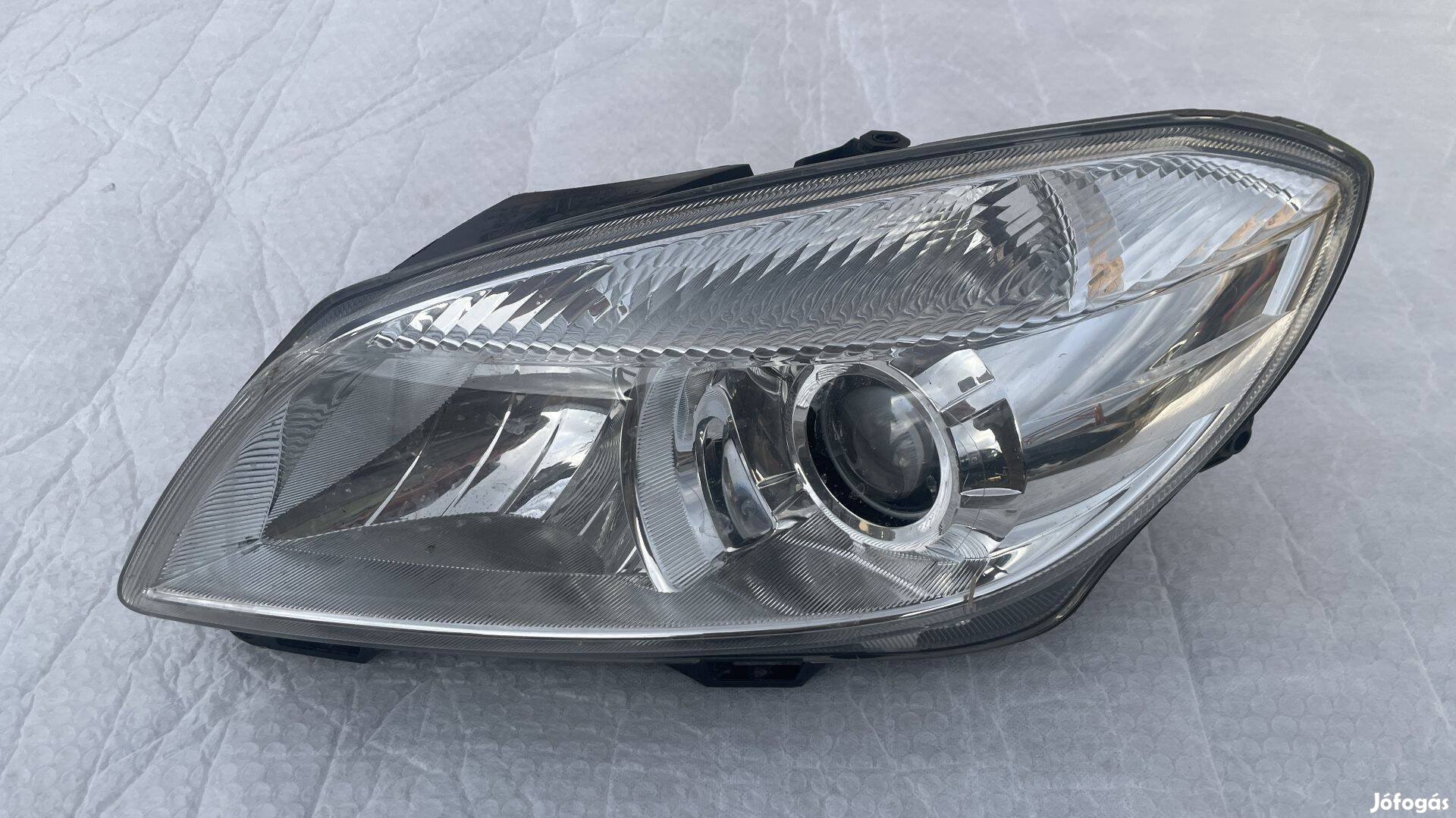 Skoda Fabia 2 II facelift bal első fényszóró