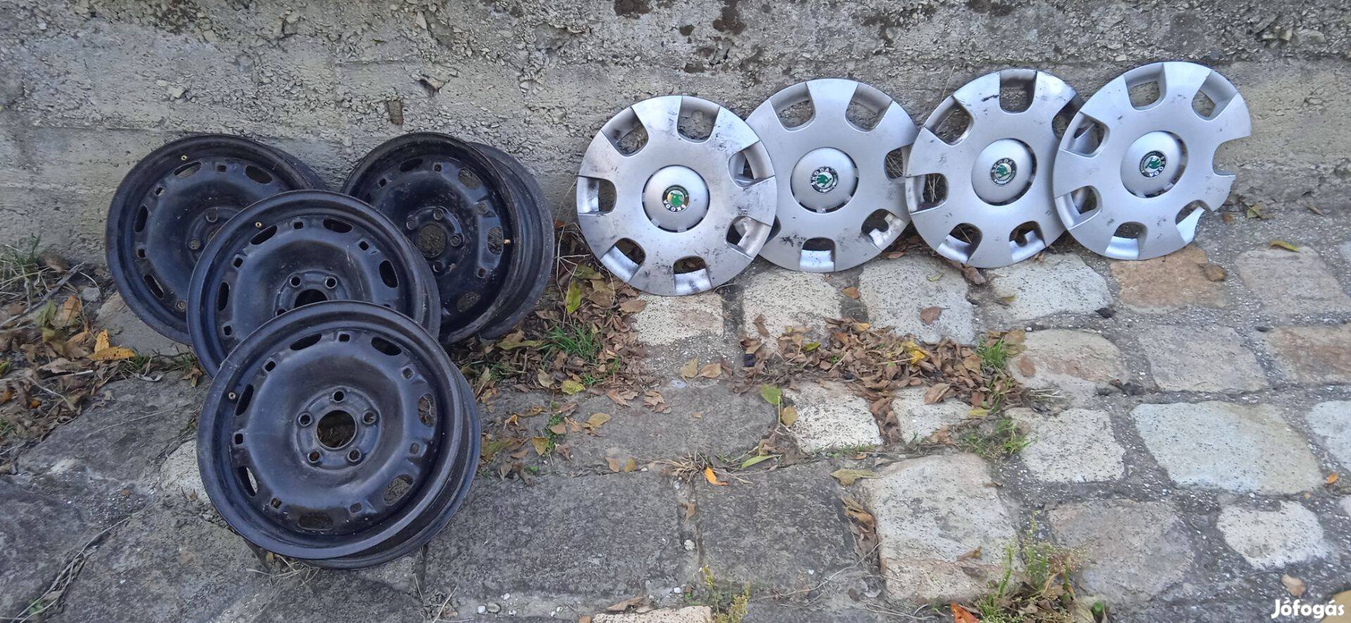 Skoda Fábia Acélfelni+Disztárcsa