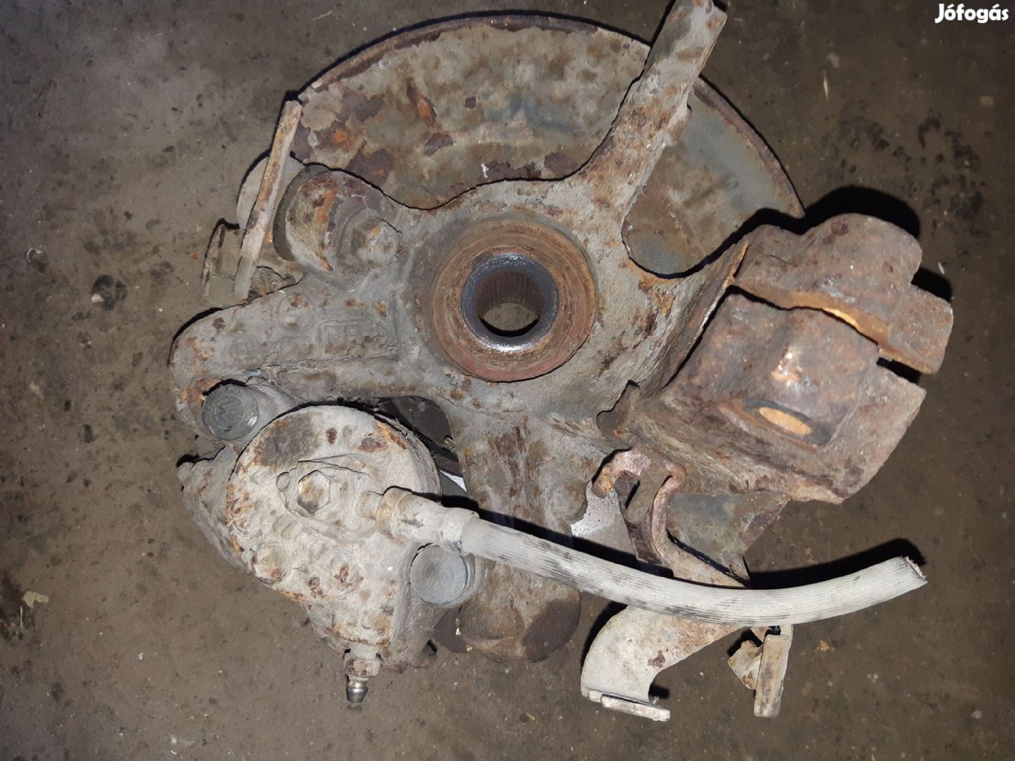 Skoda Fabia Bal Első Csonkállvány Kerékaggyal Féknyereg