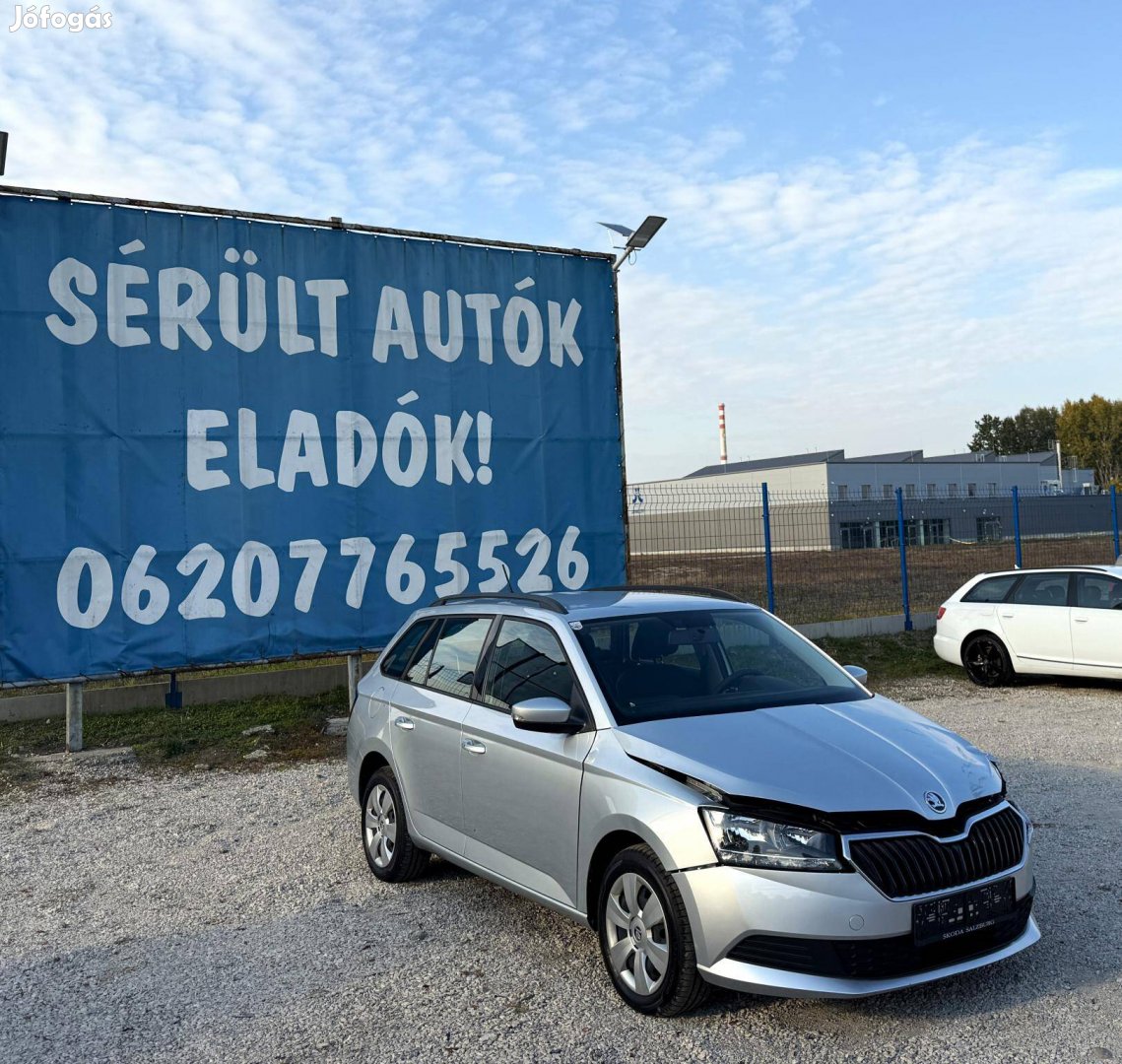 Skoda Fabia Combi 1.0 TSI Ambition Szervizkönyv...