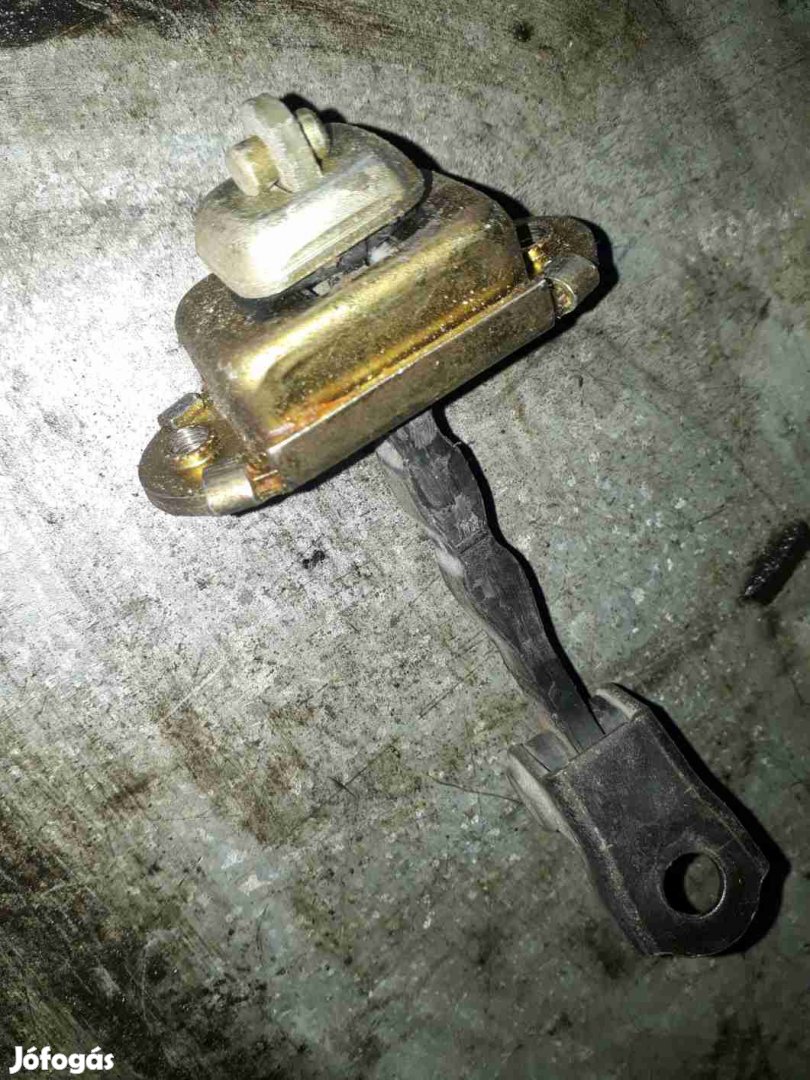 Skoda Fabia Első Ajtó Nyitáshatároló