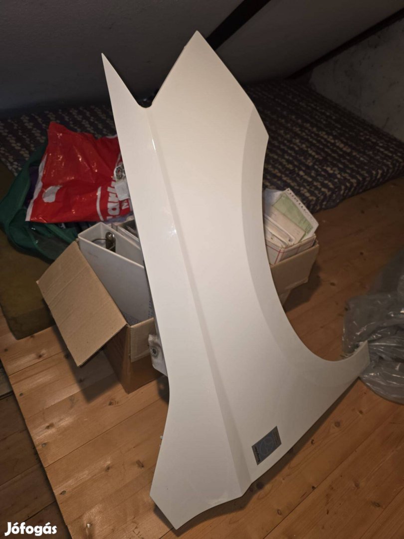 Skoda Fabia III 2022 jobb első sárvédő