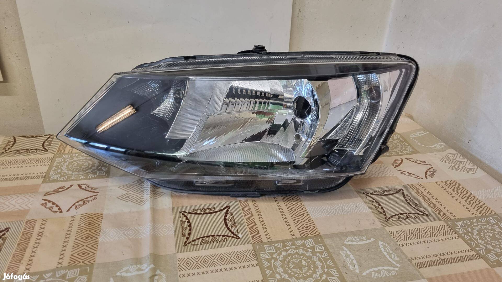 Skoda Fabia III 3 Bal első fényszóró lámpa 6V1941015C