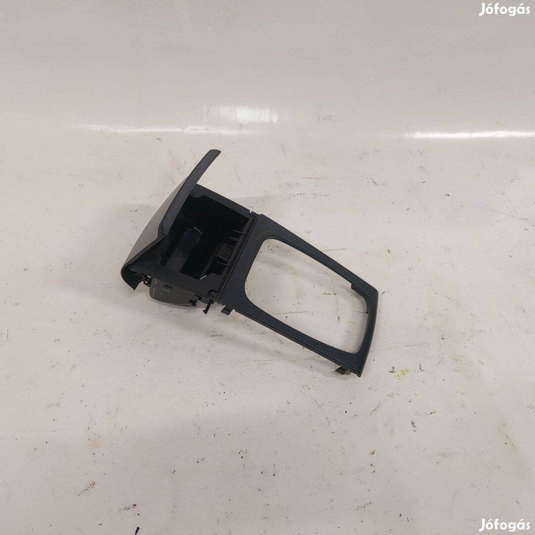 Skoda Fabia I 1 hamutál váltószoknya keret váltókeret váltó keret