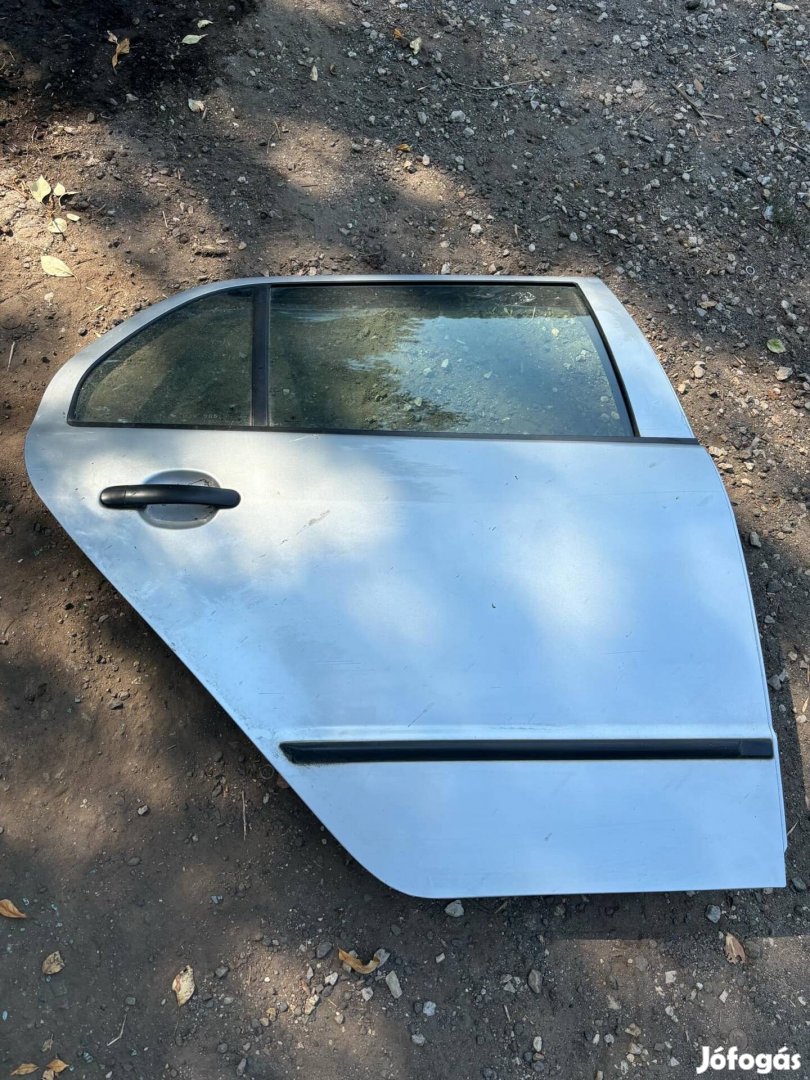 Skoda Fabia I jobb hátsó ajtó ezüst