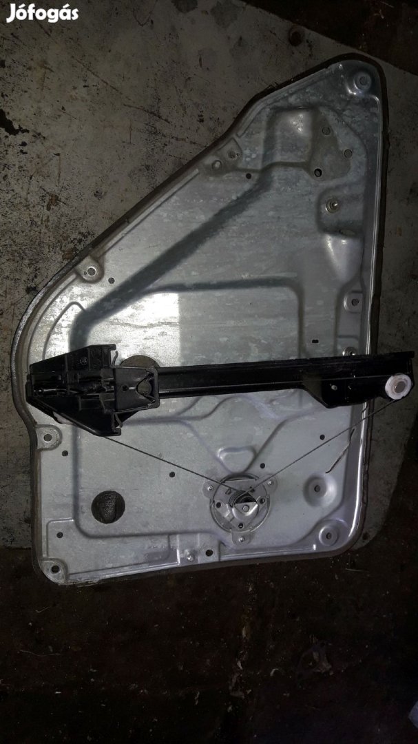 Skoda Fabia Jobb Hátsó Ablakemelő Szerkezet Mechanikus