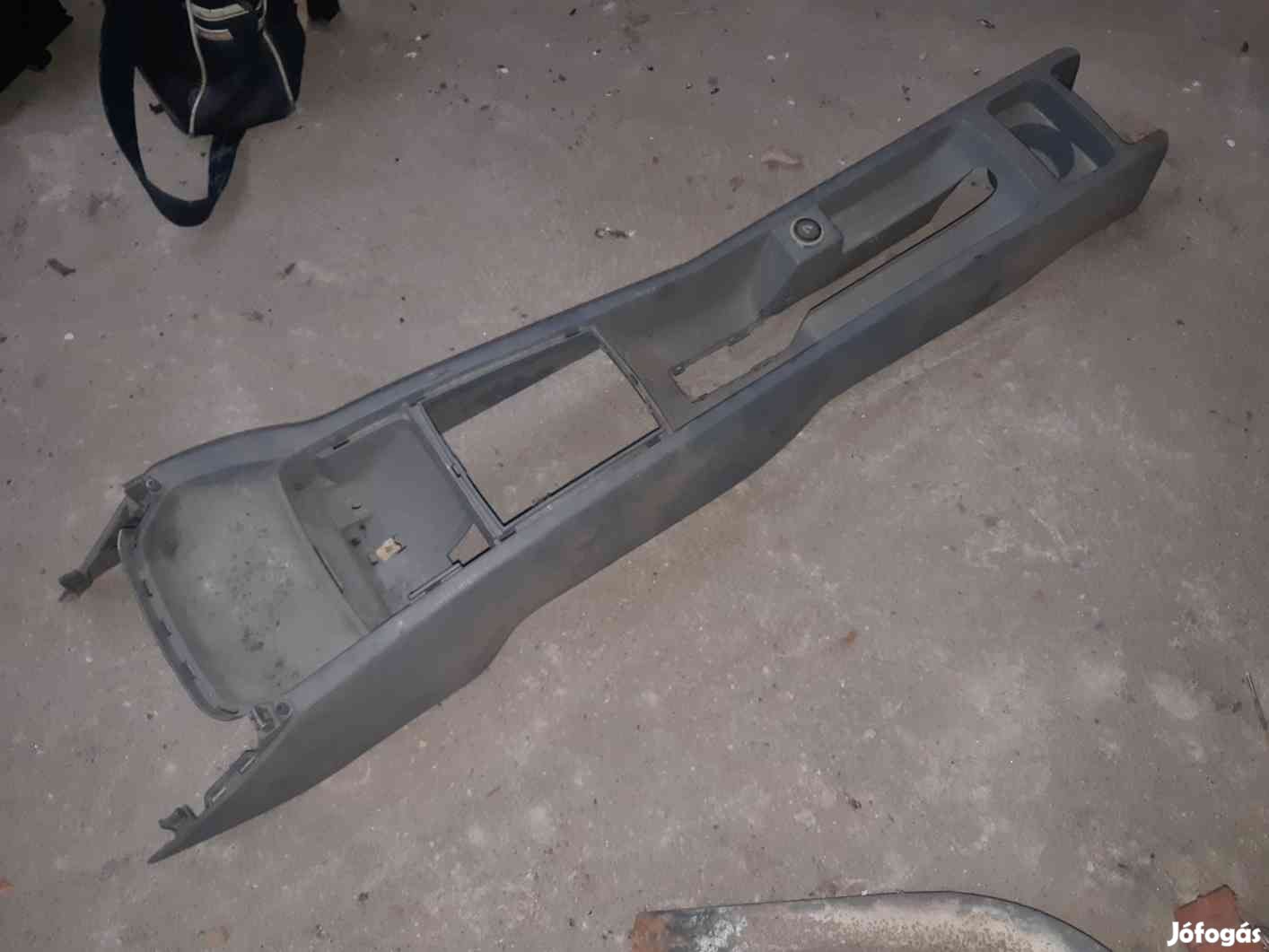 Skoda Fabia Középbox