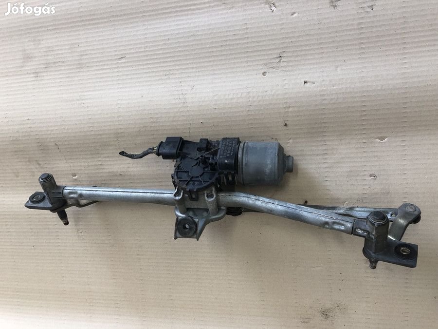 Skoda Fabia 1999-2007 Első Ablaktörlő Szerkezet Motorral