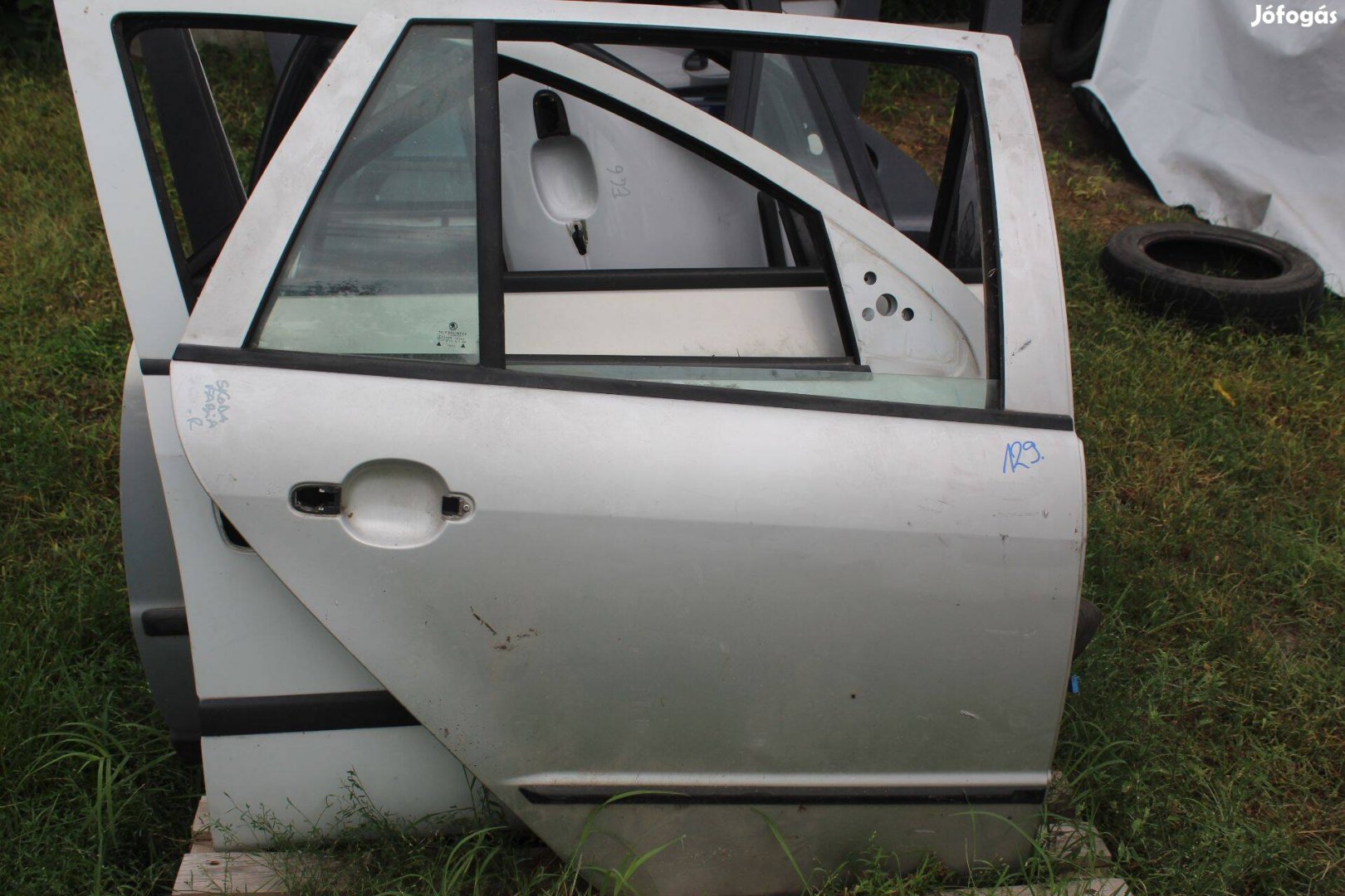Skoda Fabia (1st gen) jobb hátsó ajtó üresen (129.)