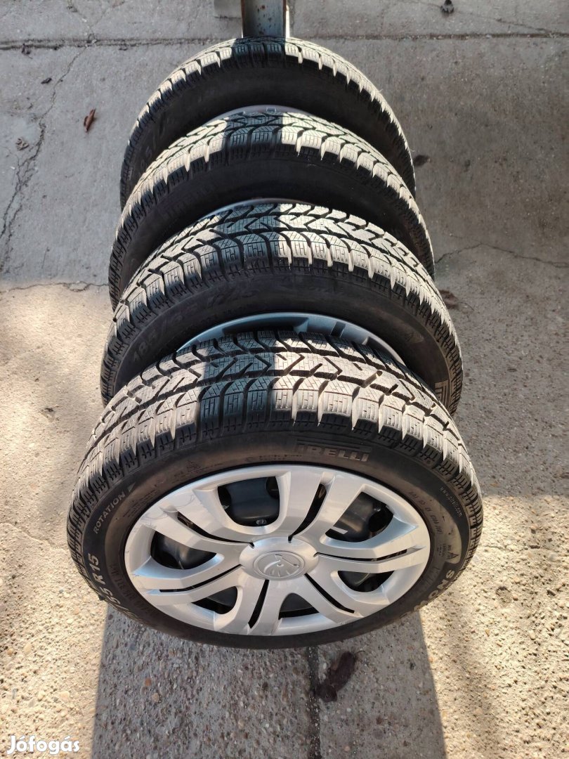 Skoda Fábia, Rapid stb 15" os kerékgarnitúra dísztárcsával 
