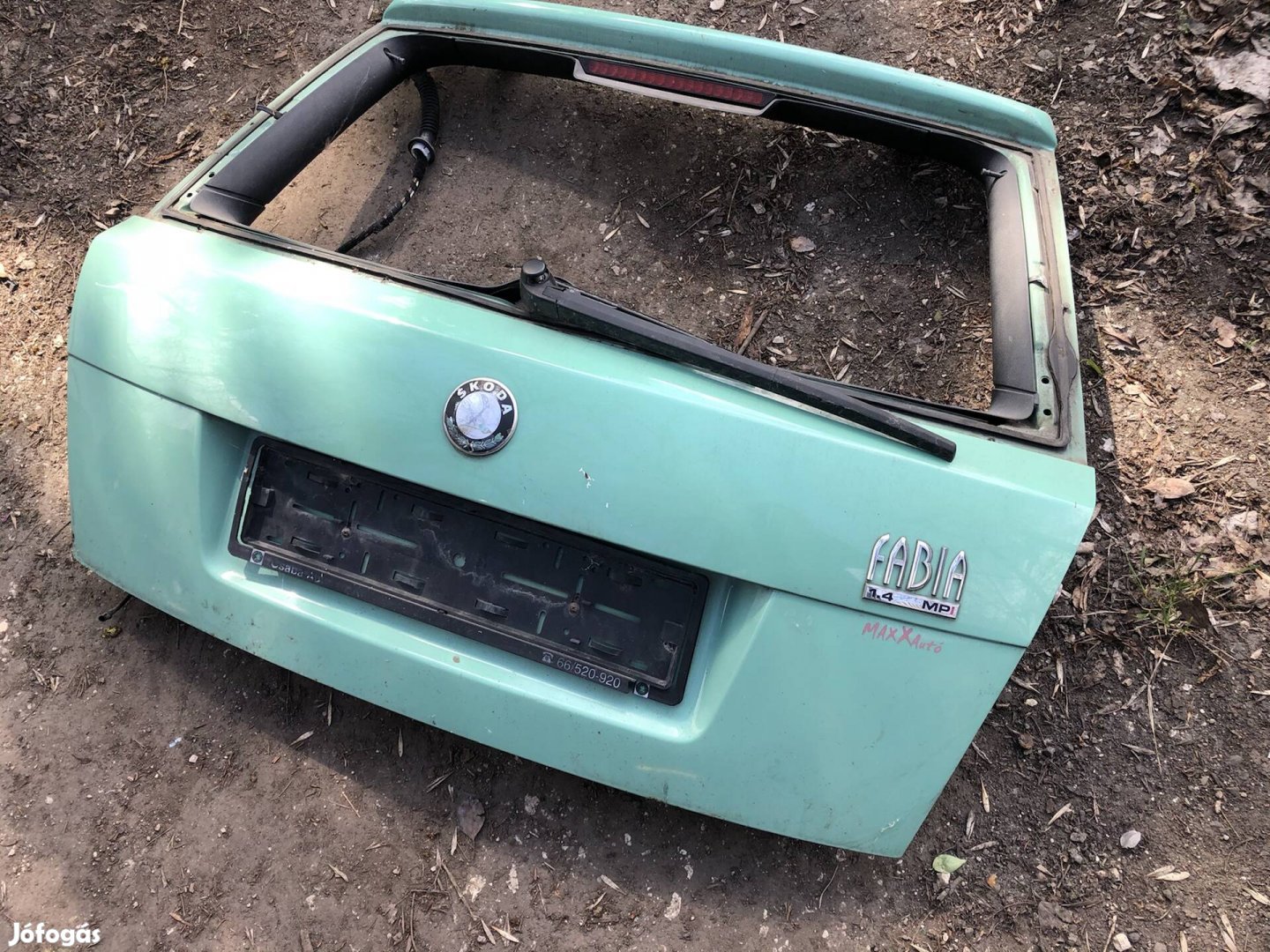 Skoda Fabia csomagtér ajtó pisztácia zöld 