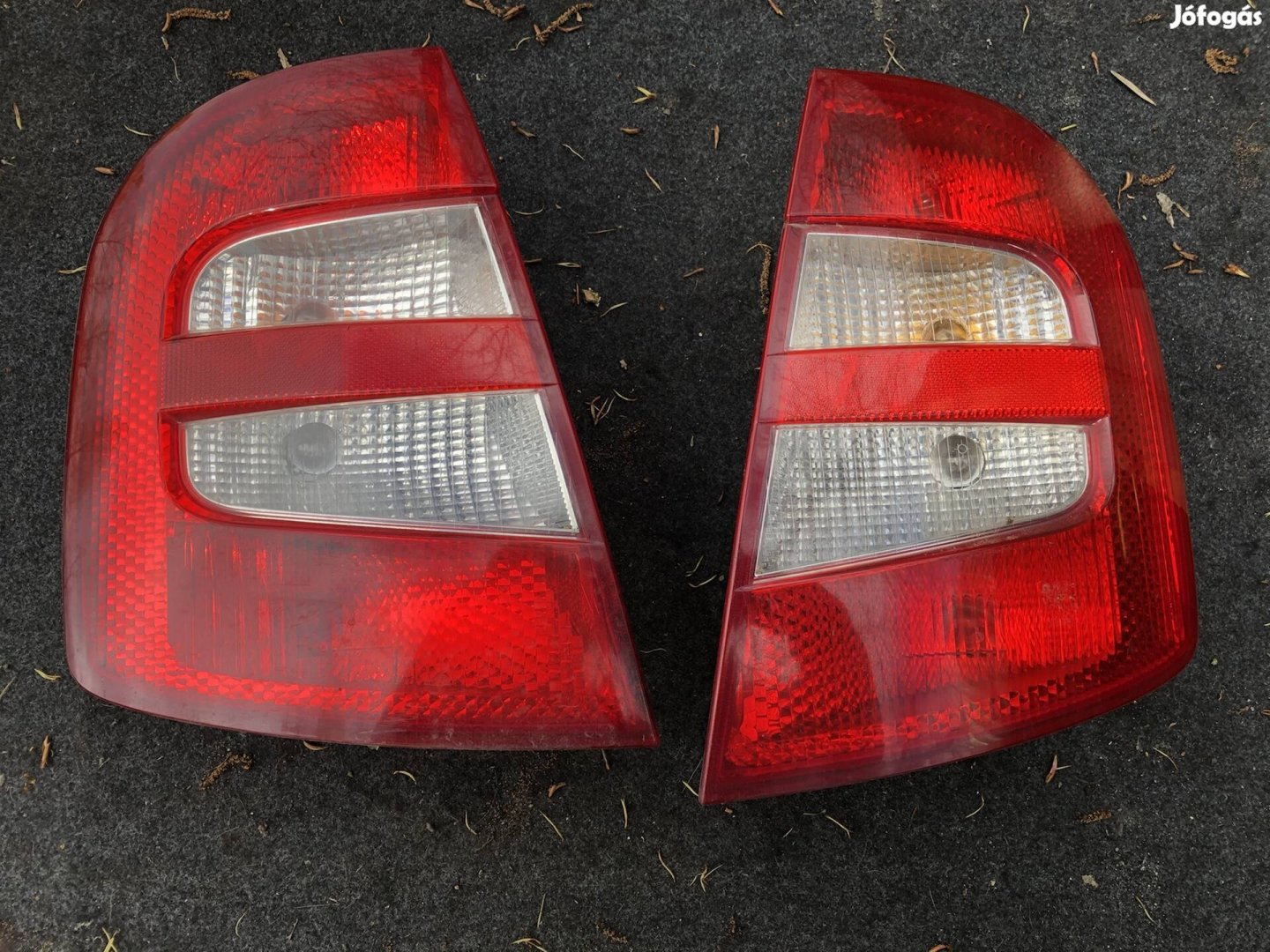Skoda Fabia hátsó lámpa 