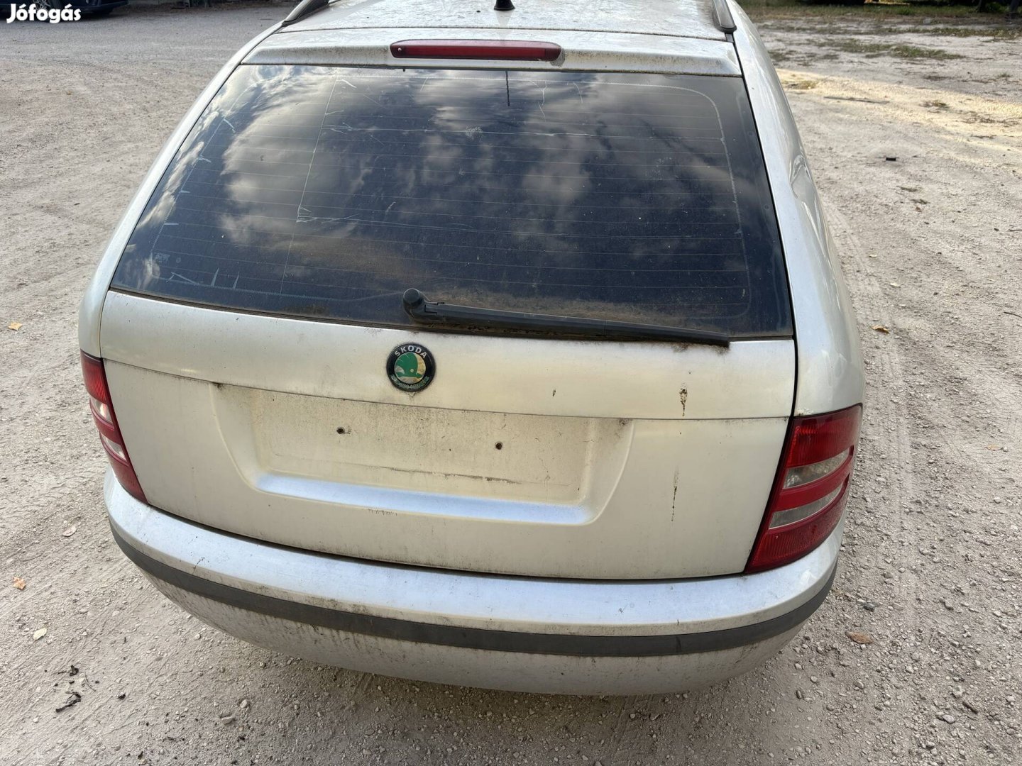 Skoda Fabia kombi csomagtér ajtó ezüst 