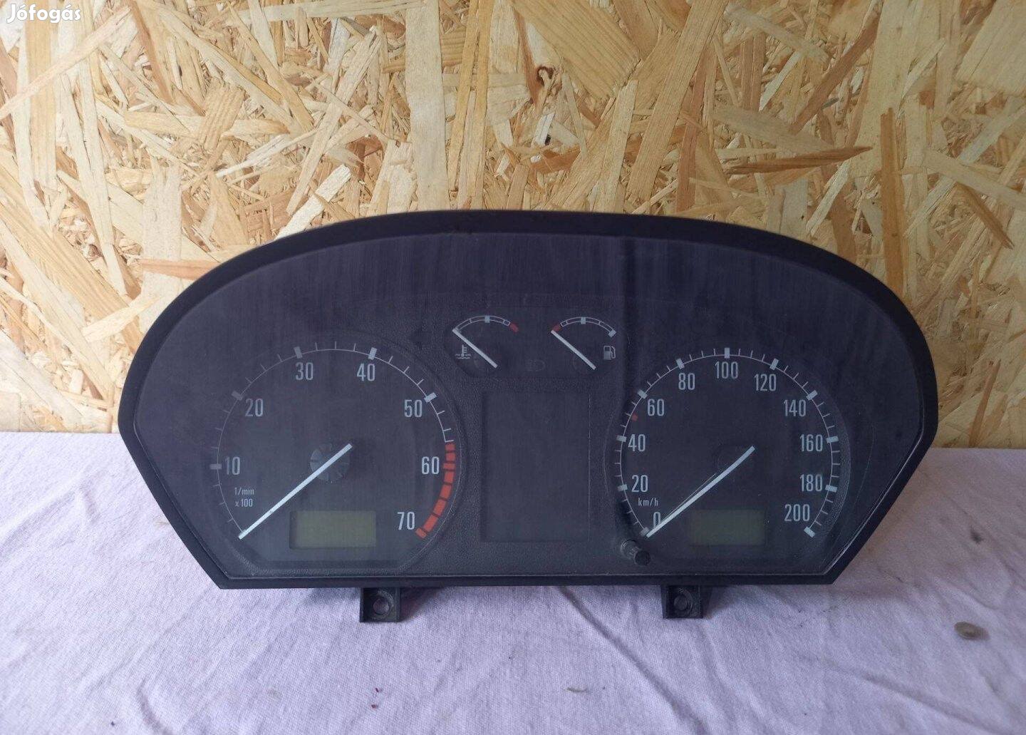 Skoda Fabia óracsoport 2002