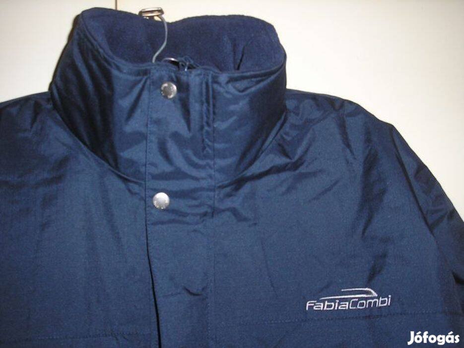 Skoda Fabia vízlepergetős, kapucnis kabát, jacket, dzseki