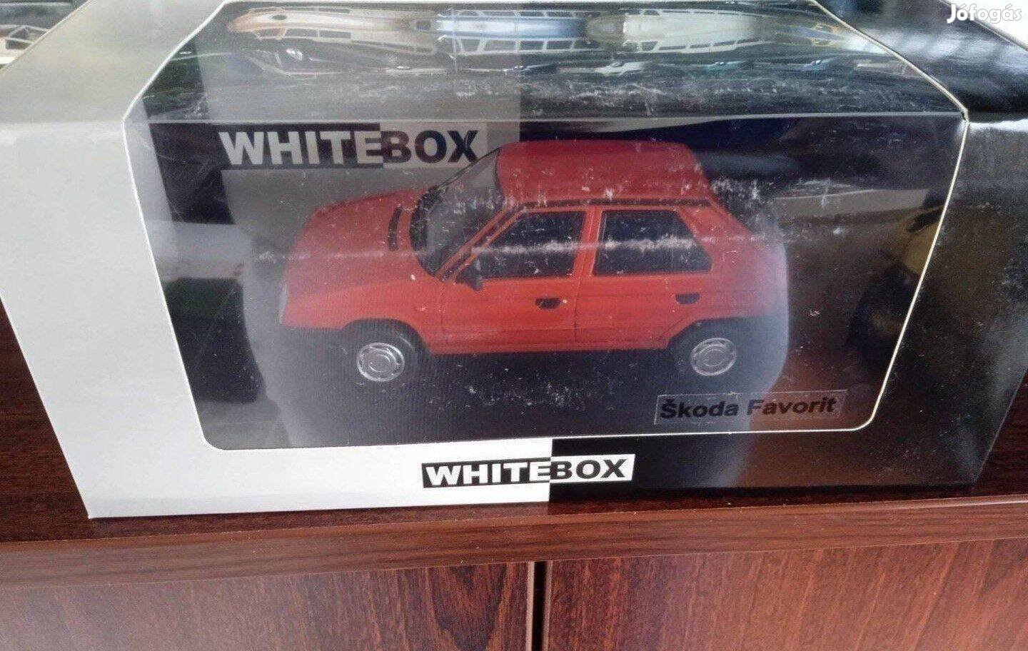 Skoda Favorit White-Box kisauto modell 1/24 Eladó