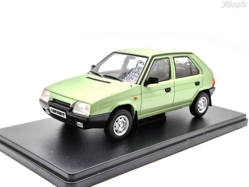 Skoda Favorit -  Whitebox - 1:24