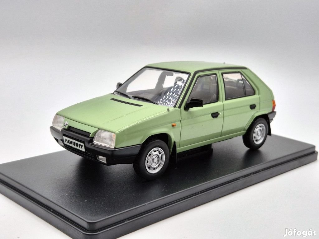 Skoda Favorit -  Whitebox - 1:24
